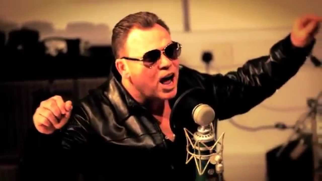 FELIZ CUMPLEAÑOS, ALI CAMPBELL! / HAPPY BIRTHDAY, ALI CAMPBELL! (58)    