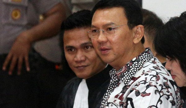 Beritasatu's tweet image. #PopulerB1 3: Enam Fraksi Tolak Hak Angket Penonaktifan Ahok brt.st/5sau