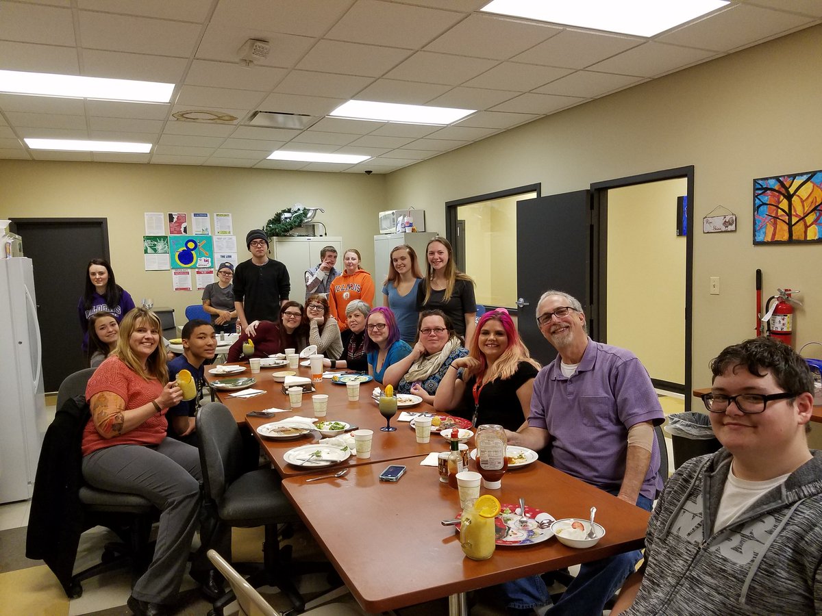 RKhosravipour's tweet photo. Special day at #VCTLC today! Guests from Maize Complete &amp; Rhonda Price, school board member,  joined us for a fantastic lunch. @VC262super https://t.co/BBlvDIAa5T