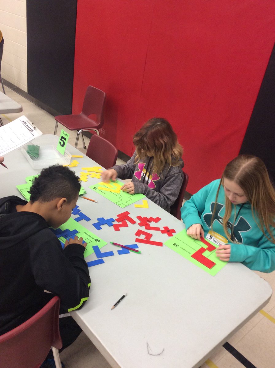 Mrs_Morra's tweet photo. A fun day problem solving with Mathletes! @Mathletes1 @MLCBlazers #PVNClearns https://t.co/BYgftdRINB
