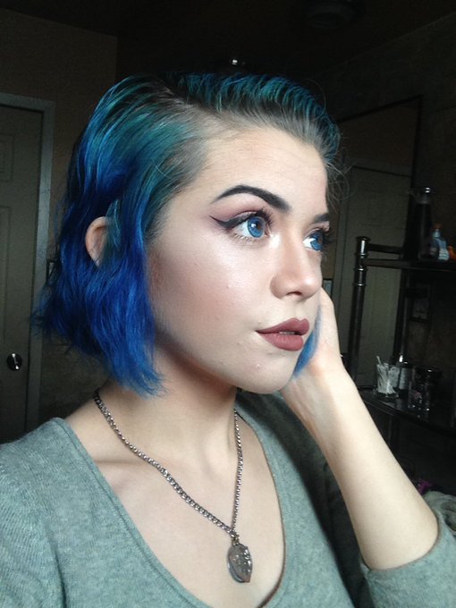 i feel like a pixie today 🌸 https://t.co/jaiH08EzgF