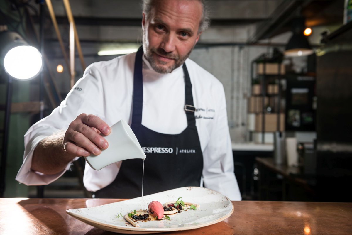 MTLenLumiere's tweet image. L’Atelier Nespresso : une expérience gastronomique exclusive dans le cadre de #MTLenLumiere ! bit.ly/2lPLPxI  #MomentsNespresso