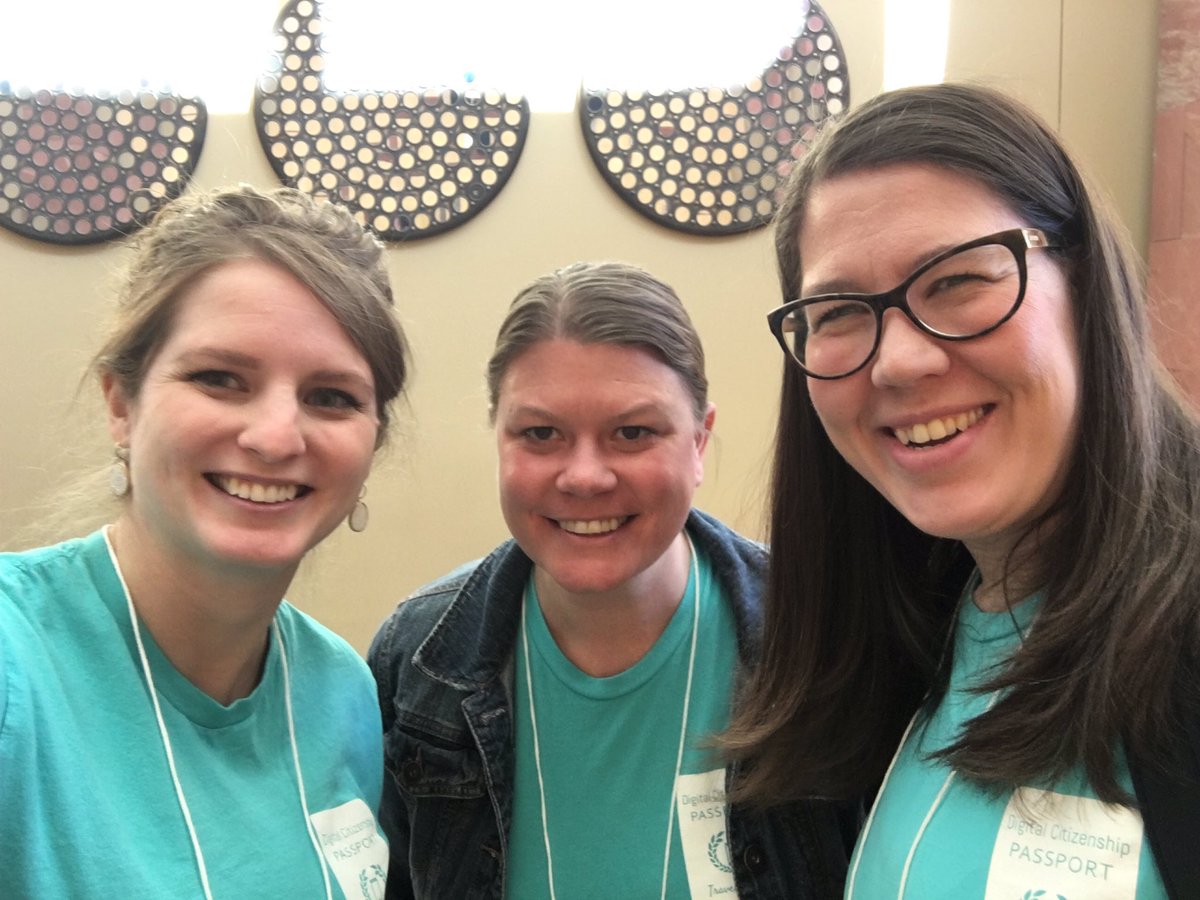 Teaching health teachers about #DigitalCitizenship at the Choices conference. @dehuizenga @deweykatie