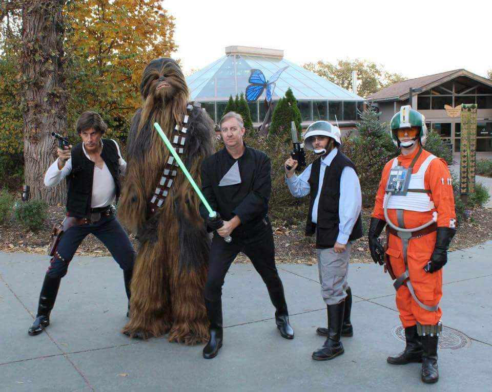 alderaanbase's tweet photo. Our #WorldWideWednesday post this week is from #CentralBase at the #HenryDoorly #zoo #Spooktacular! @rebellegion #StarWars #RLworld https://t.co/bwtxWnDIvP
