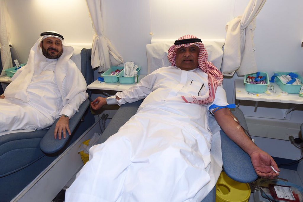 VBDCSA's tweet photo. بفضل #الله عز وجل ثم تعاون وتفاعل #جامعة_الملك_عبدالعزيز و #جامعة_ام_القرى و #جامعة_الطائف مع حملة #اشكر_ابطال_الحد_الجنوبي_بدمك كان #النجاح https://t.co/Gy6BUcGJta