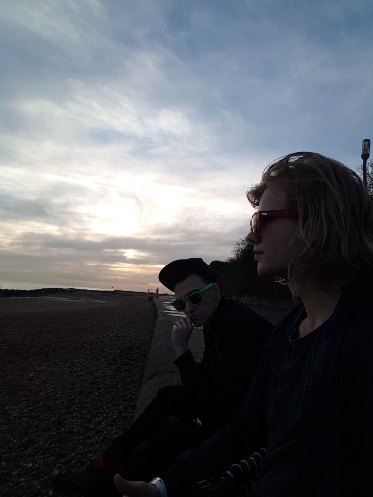 LouiseMelissa22's tweet image. #CHRISANDDANNYVLOG