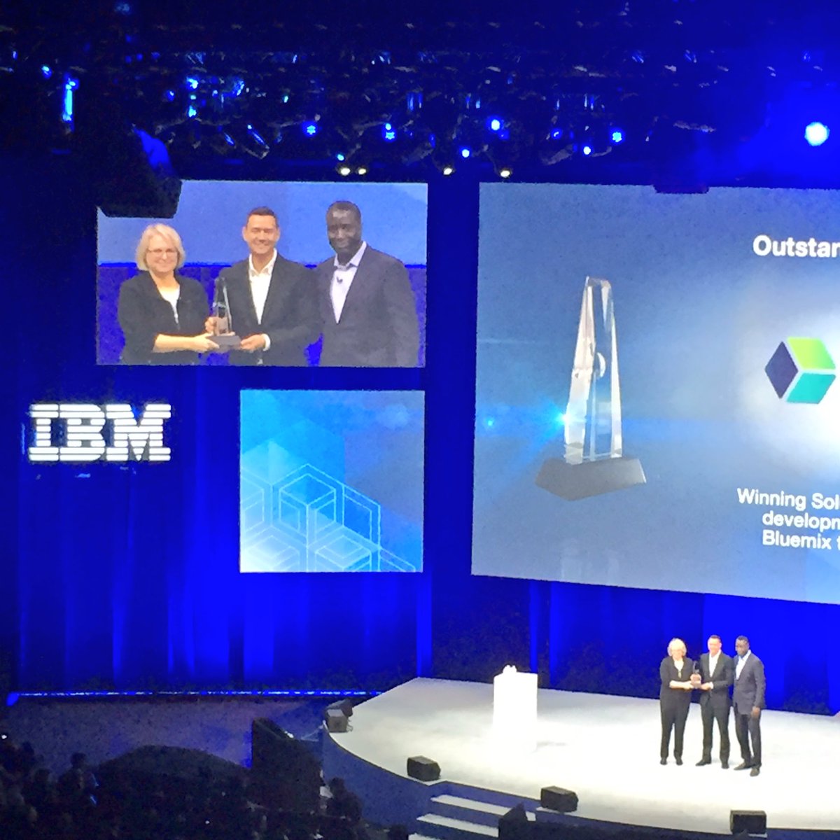 Congrats to all of the Beacon Award winners! @MegMurphyTX    @IBMBluemix #ibmpwlc