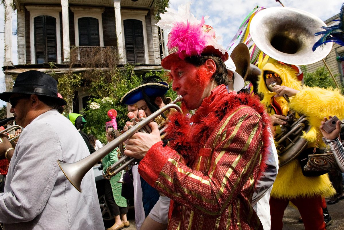 .<a href="/NatGeo/">National Geographic</a> shares 7 secrets to celebrating Mardi Gras like an insider: ow.ly/zCOi30922TX #followyournola