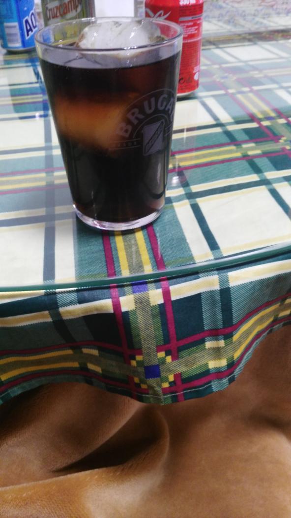 patri_yip_yip's tweet photo. Como en casa,bar con estufita y futbol con el papi!! https://t.co/F2Ds7f3xtz