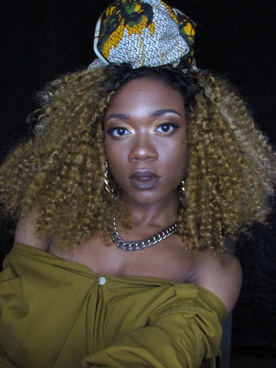 knownasmsv's tweet photo. #wocbeauty #pocbeauty #makeupforwoc #wocfriendly #queening #slay https://t.co/60CqDyp1e3