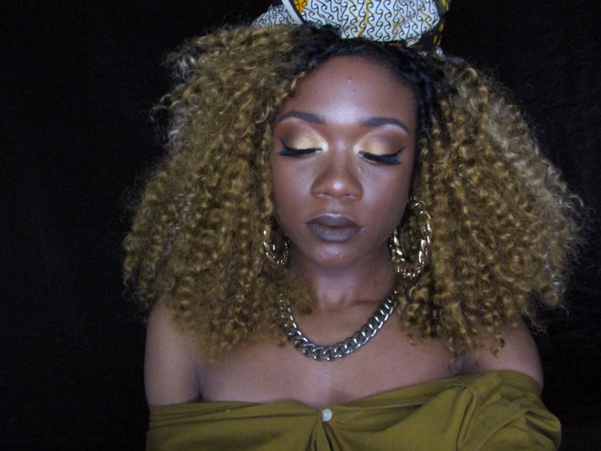 knownasmsv's tweet photo. #wocbeauty #pocbeauty #makeupforwoc #wocfriendly #queening #slay https://t.co/60CqDyp1e3