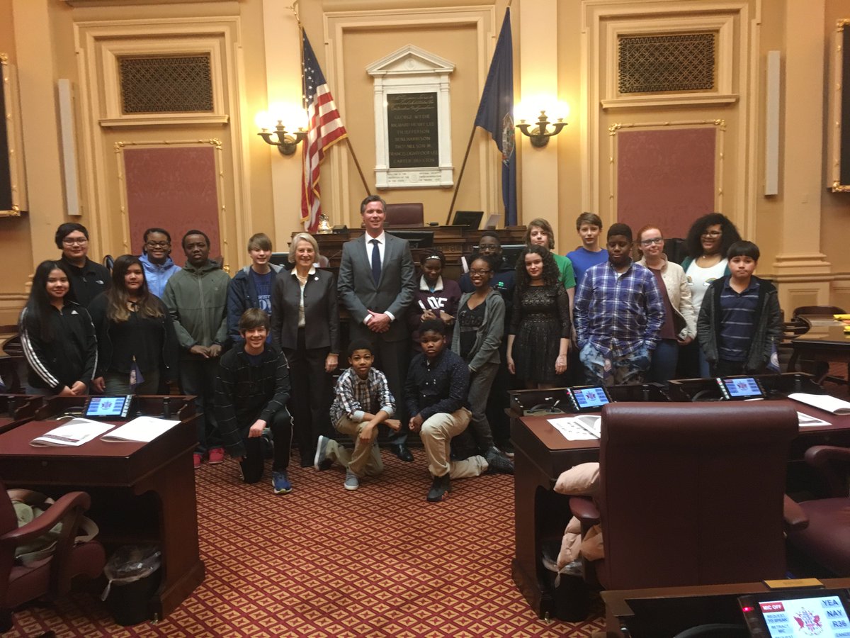 LMBMSLibrary's tweet image. #8thGradeCivics @VirginiaCapitol to see the #VirginiaGeneralAssembly in action TY @GlenSturtevant Delegate Carr &amp;amp; MrSmith @RPS_Schools