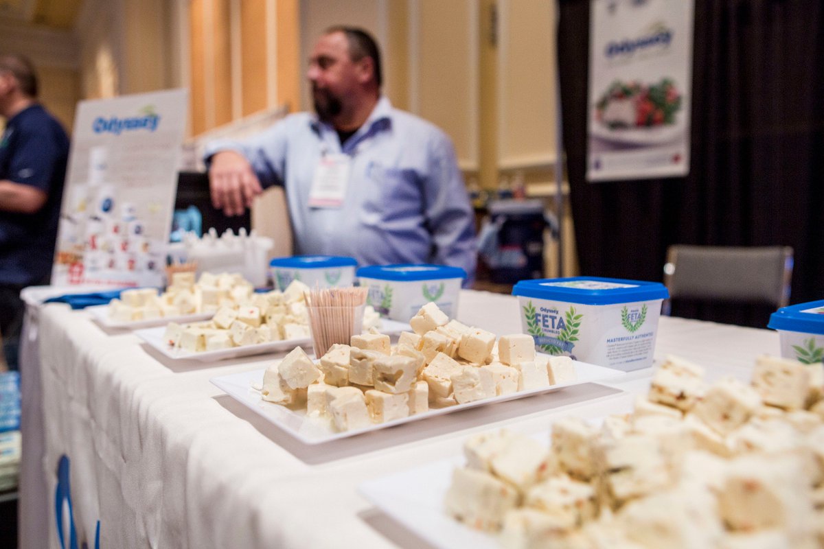 RJ_PhotoStaff's tweet photo. The @NationalGrocers Association Show at the @TheMirageLV #NGAShow17
📸 @EliPagePhoto https://t.co/iBYAKnTADB