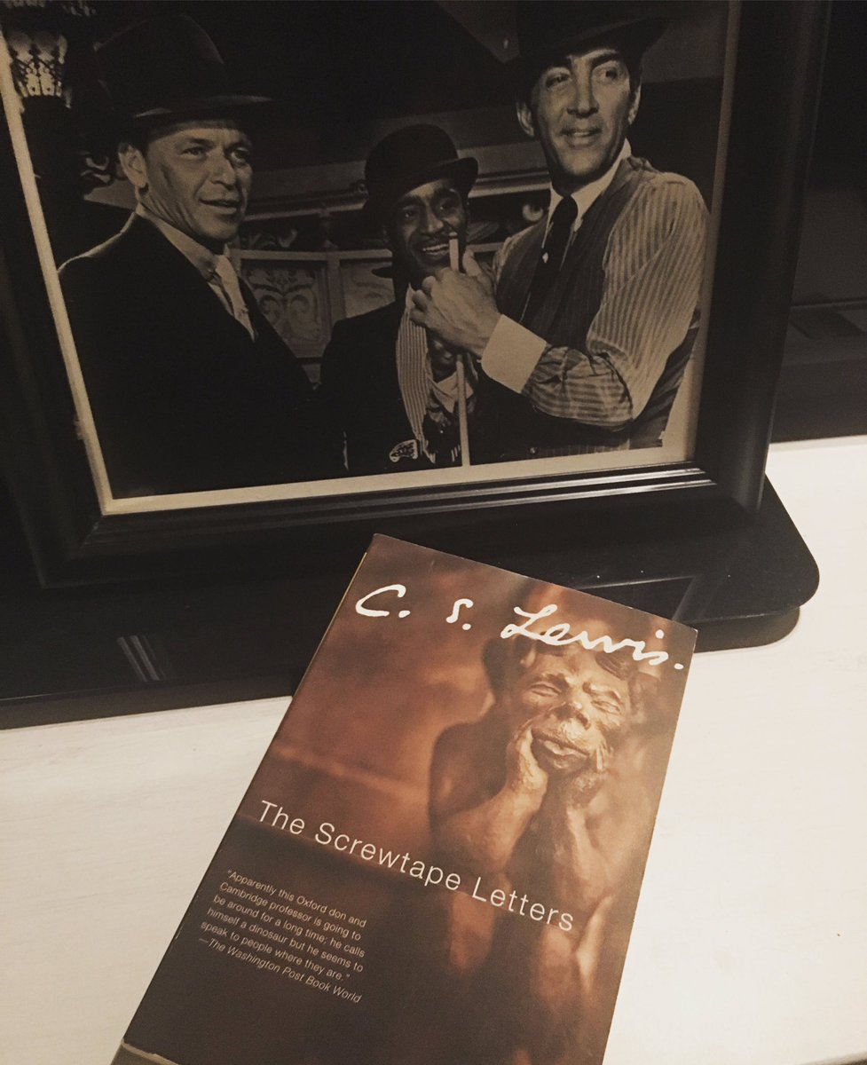 LakesideCover's tweet photo. I would like to think my style is a mix between C.S. Lewis and Frank Sinatra. #menreadtoo #bookblogger #RatPack https://t.co/VGrlWZu6rw