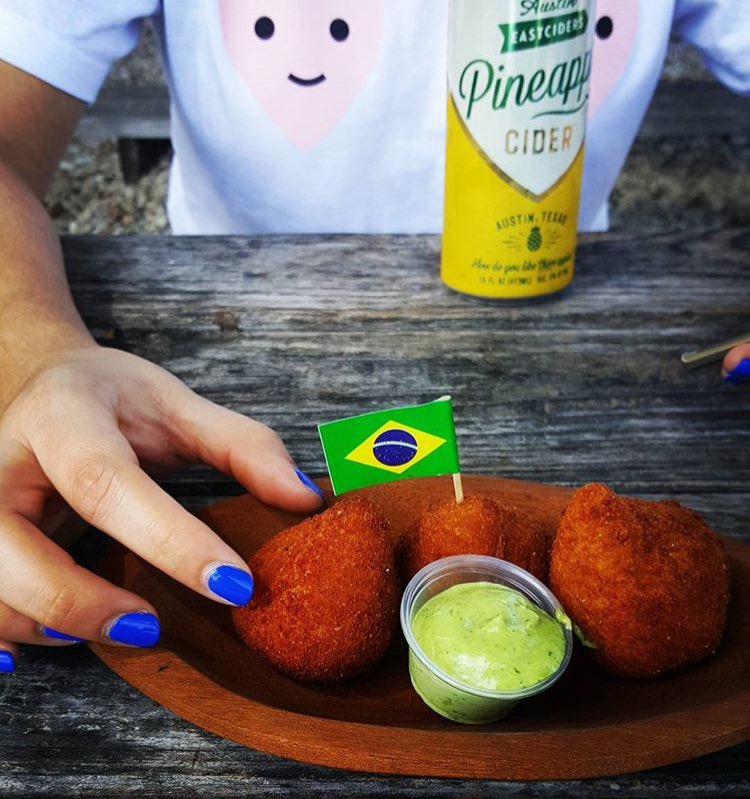 BotecoAtx's tweet photo. Our #coxinhas pair well with @eastciders, #BYOB to #BotecoATX πΊππ§π· https://t.co/pqc4Uvnbja
