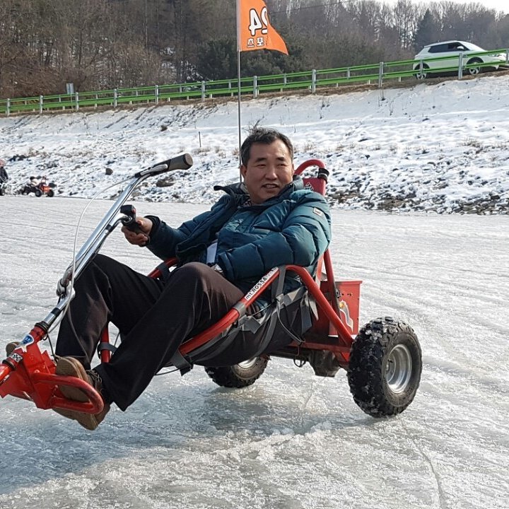 #사업홍보 
홍천 비발디파크입구에 있는
sky비발디펜션
근처에 놀이 문화 등산 여가는 
겨울스키장
봄은 고로쇠채취  팔봉산등산
여름은 오션월드수영장
가을은 가족여행 워크샾
주간에 6시간 대실 사용가능
1688-4005.com
#홍천