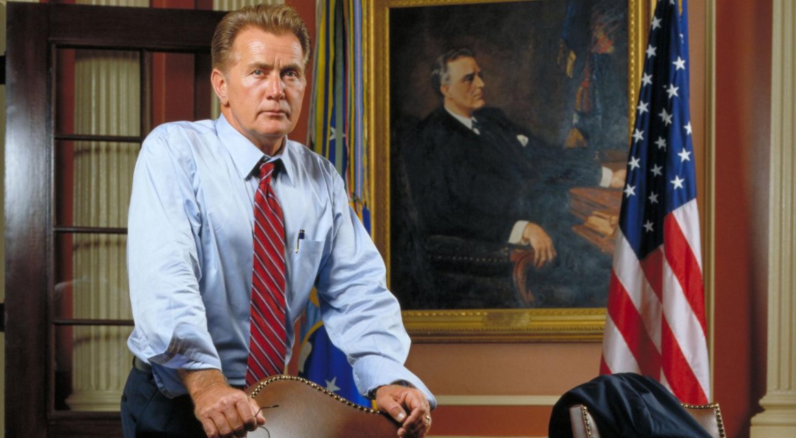 motherboard's tweet photo. People are binge-watching ‘The West Wing’ to cope with the Trump presidency https://t.co/fYPkgCVrH2 https://t.co/dtiMOD4XnC