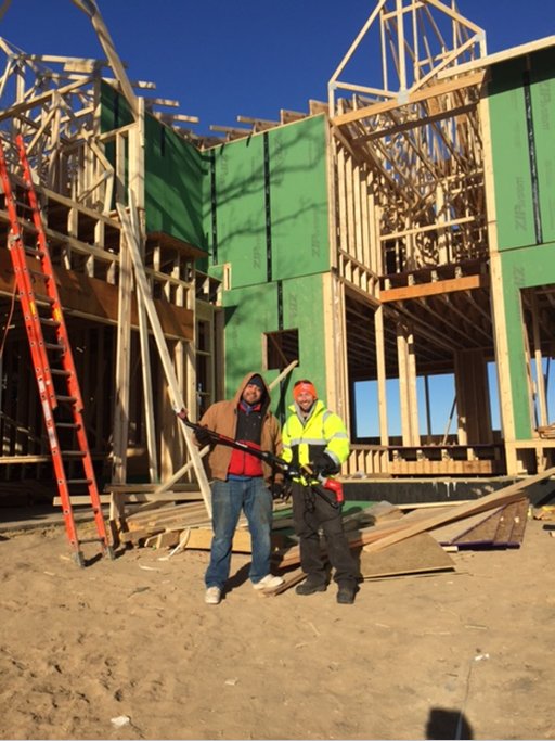FastenMasterPro's tweet photo. Kressman Construction is using our #FrameFAST tool to frame a 6,000 sq/ft custom home. They love the being able to install on the deck level https://t.co/0jscNqprk4
