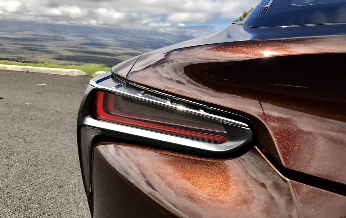 NicoleWakelin's tweet photo. Check out the taillights on the @Lexus LC500. Great detailing. #ExperienceAmazing #LexusLens #LexusLC https://t.co/g5WTgHR2tb