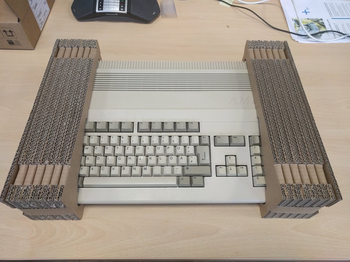StingerHU's tweet photo. Daily progress #amiga500 #retrogaming #a500holder #reprobox #retroid #restoration https://t.co/jpy3Aacyk1