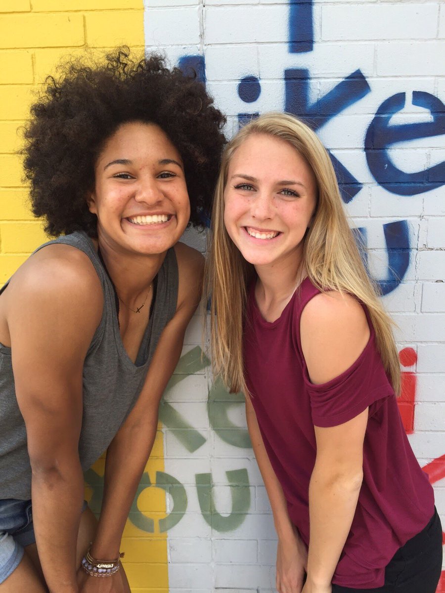 JaidaWiege's tweet photo. Oh my gosh HBD to the one and only Theresa grace!! Thanks for always putting a smile on my face π©more to come this seas #trackisalmostback https://t.co/0K4JocIGqT