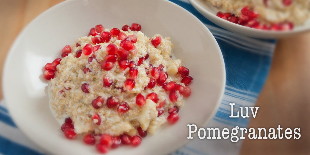 LuvPomegranates's tweet photo. @MealPlanMom A3: De-seed pomegranates ahead of time for easy oatmeal in the morning! #AllAboutBreakfast #pomegranatearils https://t.co/qRBSTv0z8I