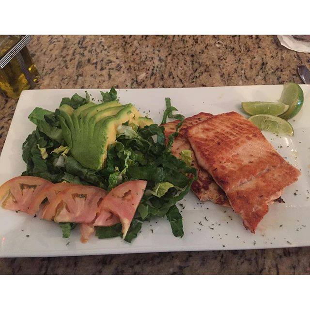 bombshellnews's tweet photo. Don't DIET - live the #BOMBSHELLLIFE

https://t.co/a62L1mqdHJ

#fitnesslifestyle #fitness #bombshellfitness
 #bombshellnutrition https://t.co/x0VVpZMtXL