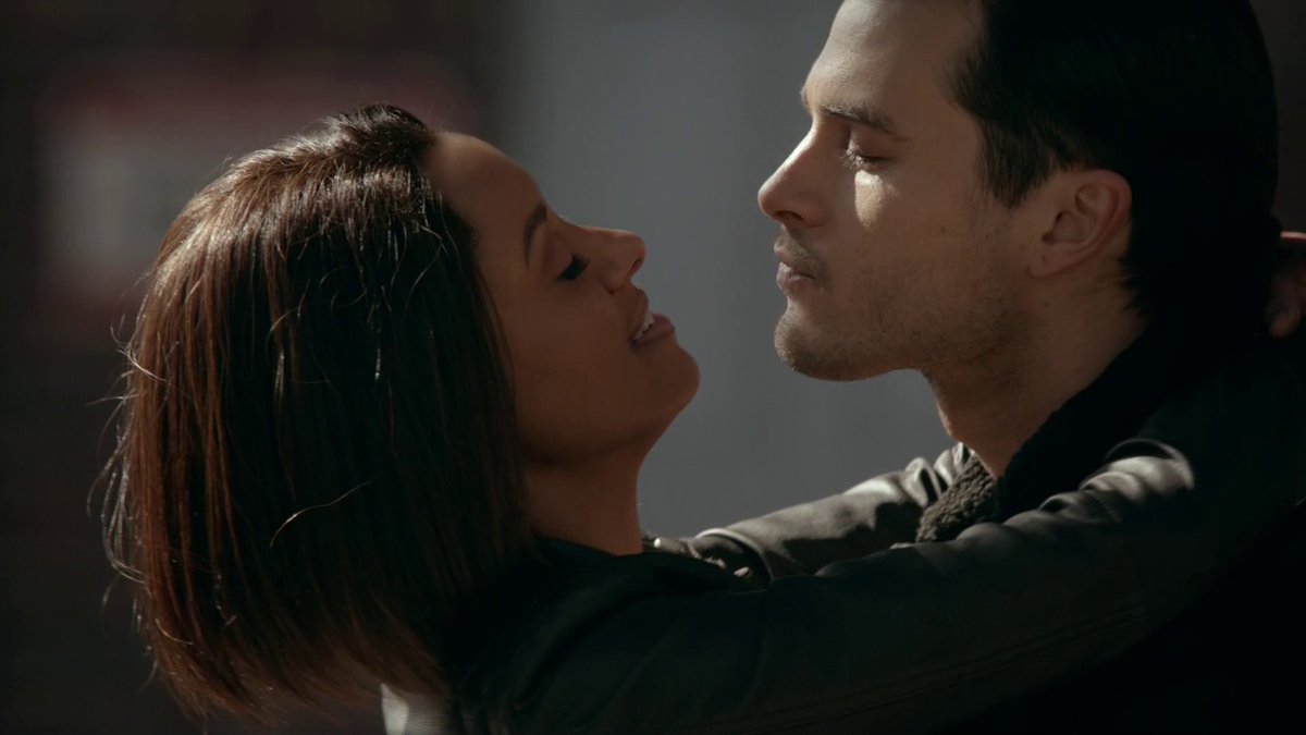 𝓑𝓲𝓪𝓷𝓬𝓪 Bonnie E Enzo The Vampire Diaries