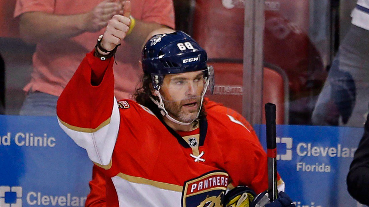 Happy 45th Birthday to Jaromir Jagr! He has 6 points in 7 career games on his birthday (2 G, 4 A). 