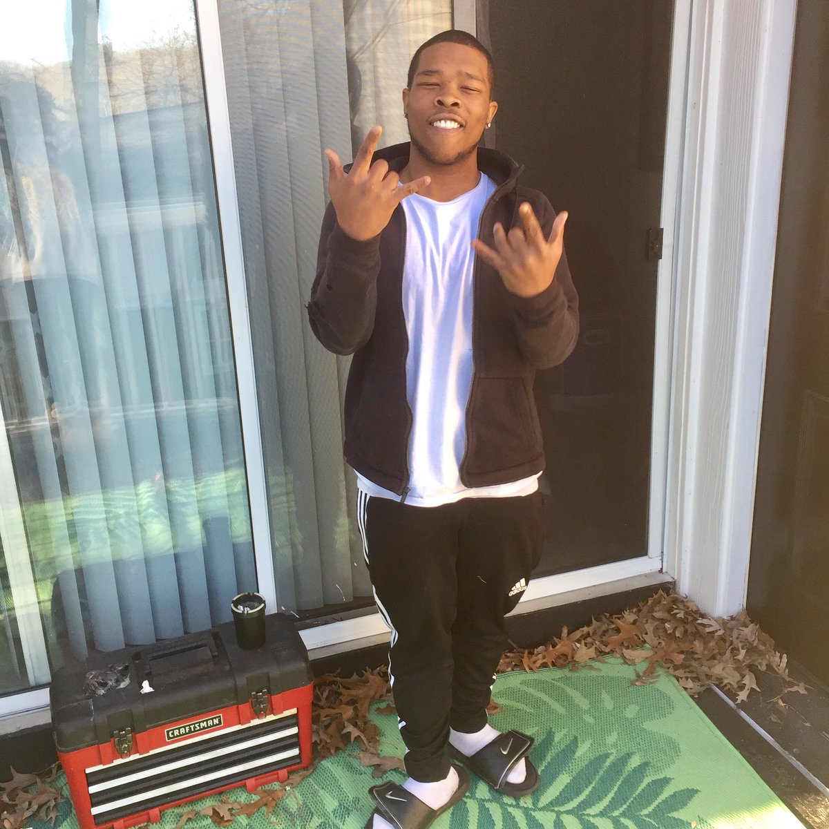 NickThaPlug's tweet photo. They tryna watch my every move I jus keep changin locations #CF2K17π€ #FreeDemarcusHeCominBack #FreeGucci #FreeBoutItBobbyHunt https://t.co/MKv2QmtXWY