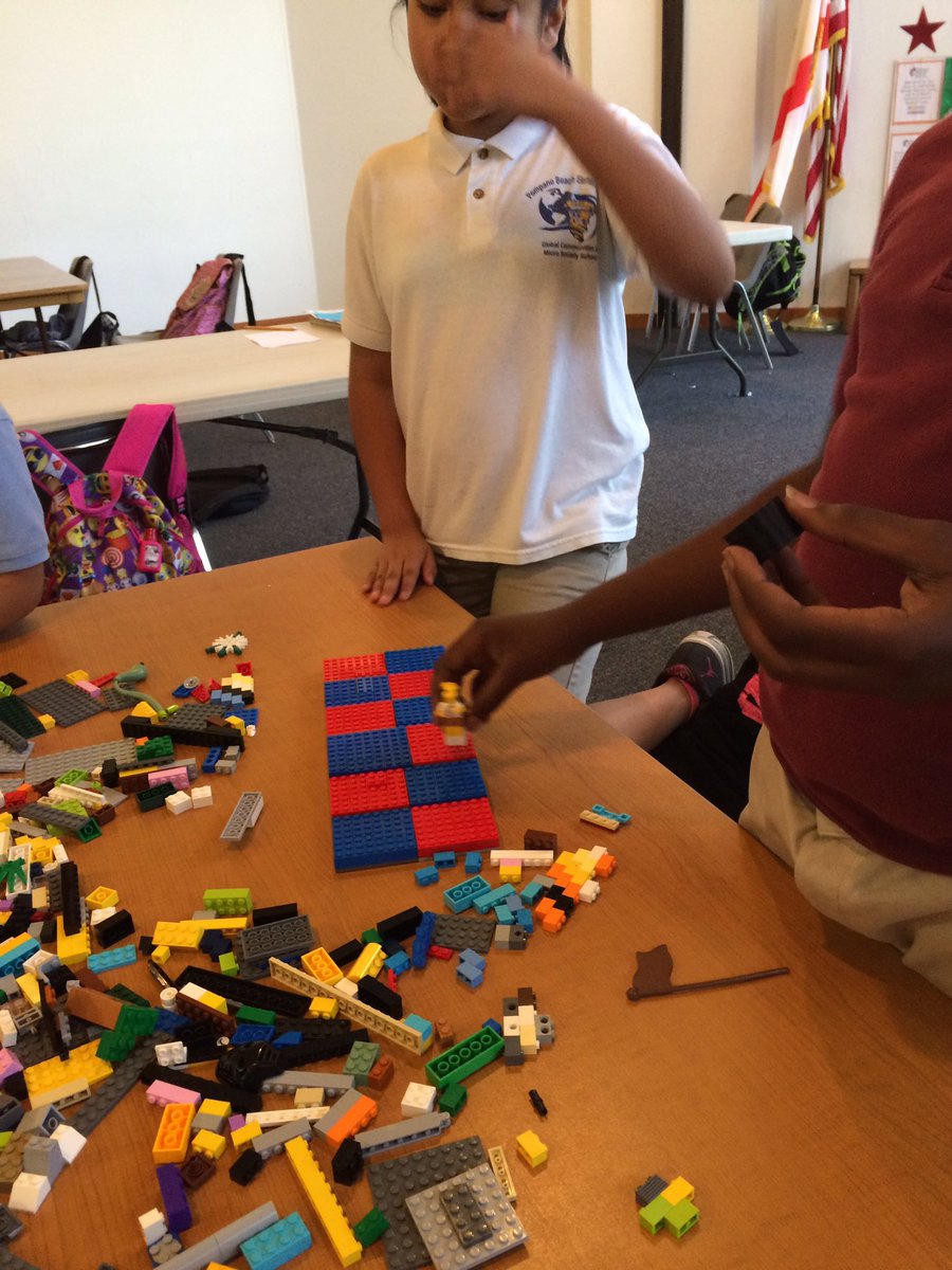 cck_brit's tweet photo. @CSCBroward @BrowardLibrary #POASYL Lego challenge! Color patterns! Awesome students and staff at Pompano Beach Branch https://t.co/pzHZKETIxA