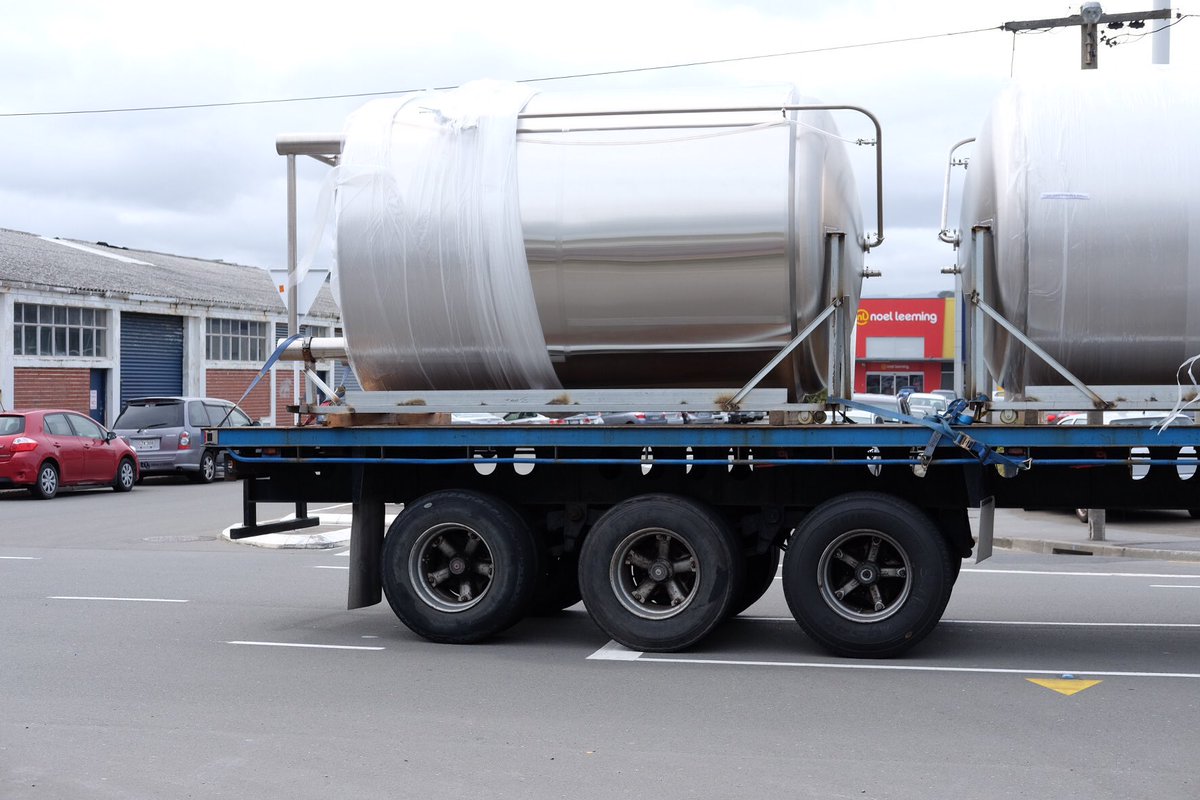 Parrotdog's tweet photo. The stainless. 
#LyallBay #ParrotDog #nice https://t.co/GmW30nOI12