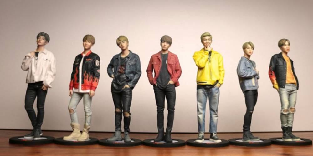SK Telecom' is giving out #BTS figurines for their special