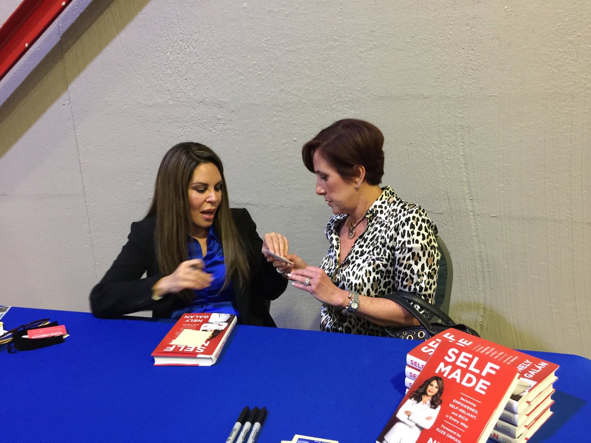 mergesocial's tweet photo. @nely_galan waiting for your call! You're amazing and an inspiration to all women. #ChaseforBiz https://t.co/WFlqDusez5