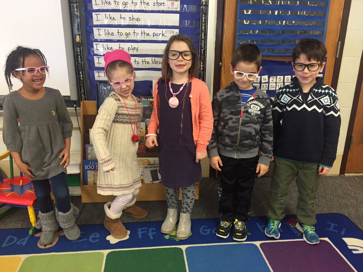rm2kindergarten's tweet image. We got old! Hopefully I&apos;ll have my 5 year olds back tomorrow. Happy 100th day of school!