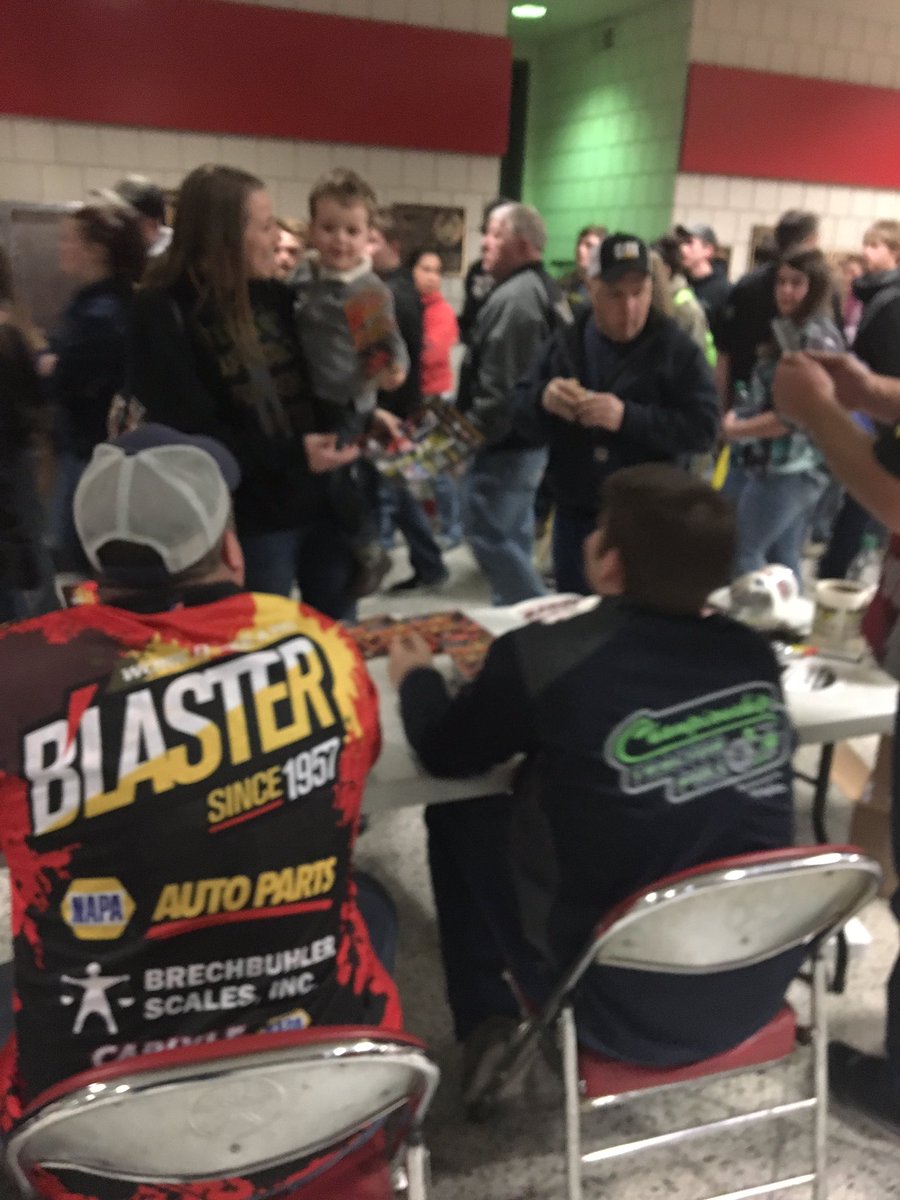 Signing autographs at the #NFMS17