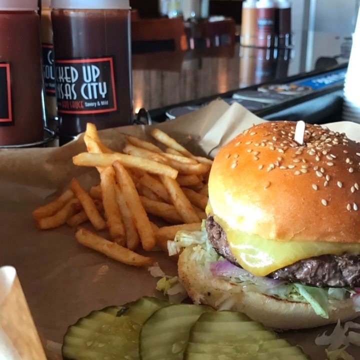 bbq_ps's tweet photo. Burger 🍔 time! #happywednesday #bbq #burger #humpday #delicious #palmsprings #palmdesert https://t.co/eeY32xCSI3