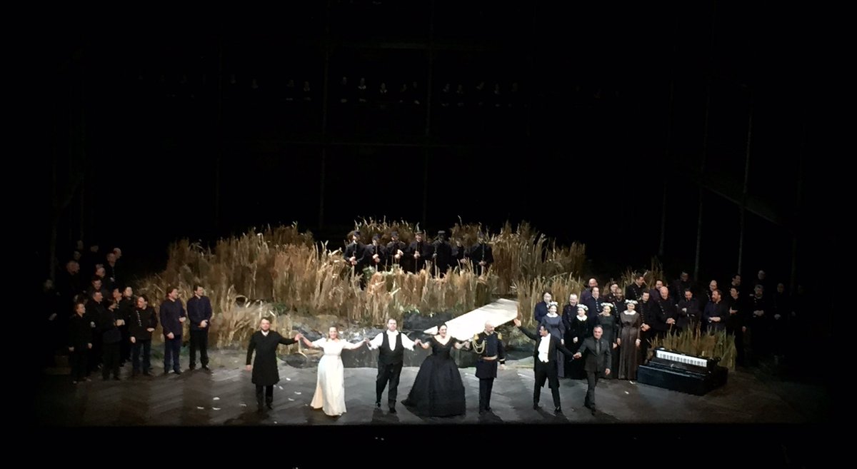 Melondulagon's tweet photo. Très beau #Lohengrin avec #EdithHaller et @StuartSkelton alors que je vs avoue que #Wagner n'est pas mon compositeur préféré 🙊@operadeparis https://t.co/GM3qLnrooe