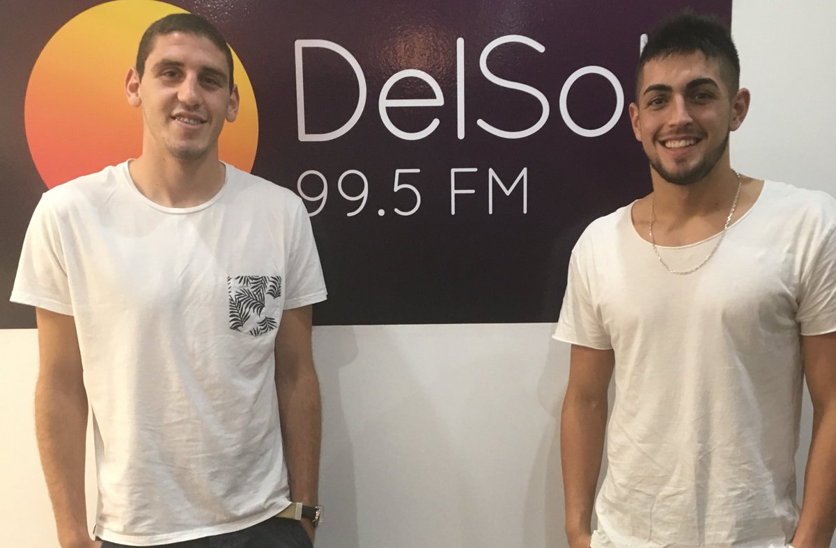 treceacero's tweet photo. Gracias Agustín y Santi por la visita. De paso saludamos a todos los integrantes de la Sub20 por el campeonato ¡Salu gurises, Disfruten! 🇺🇾🥇 https://t.co/1GL36dGPOk