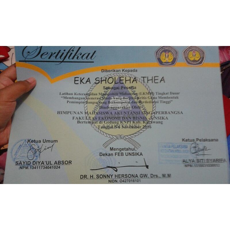 ComEka97's tweet photo. Dewasa itu menghadapi masalah dengan prestasi bkn dengan otot atau dengan omong kosong. 
#ORANGBERPENDIDIKAN https://t.co/5jGhNoxZPc