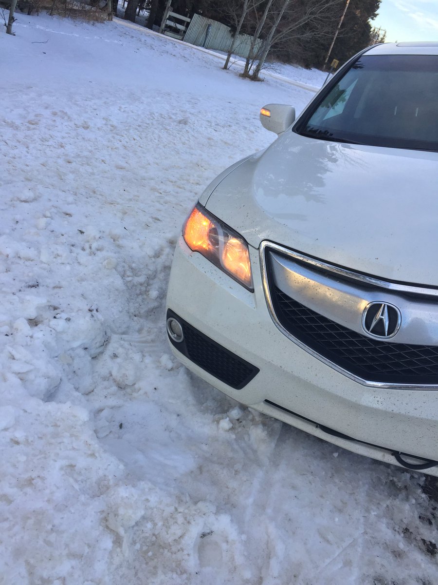 TrinaLeigh77's tweet image. I would like to thank the 3 guys in Inglis, MB who pulled me out with their tow rope &amp;amp; F150. 🤦🏻‍♀️ #notmyweek #shouldhavestayedhome