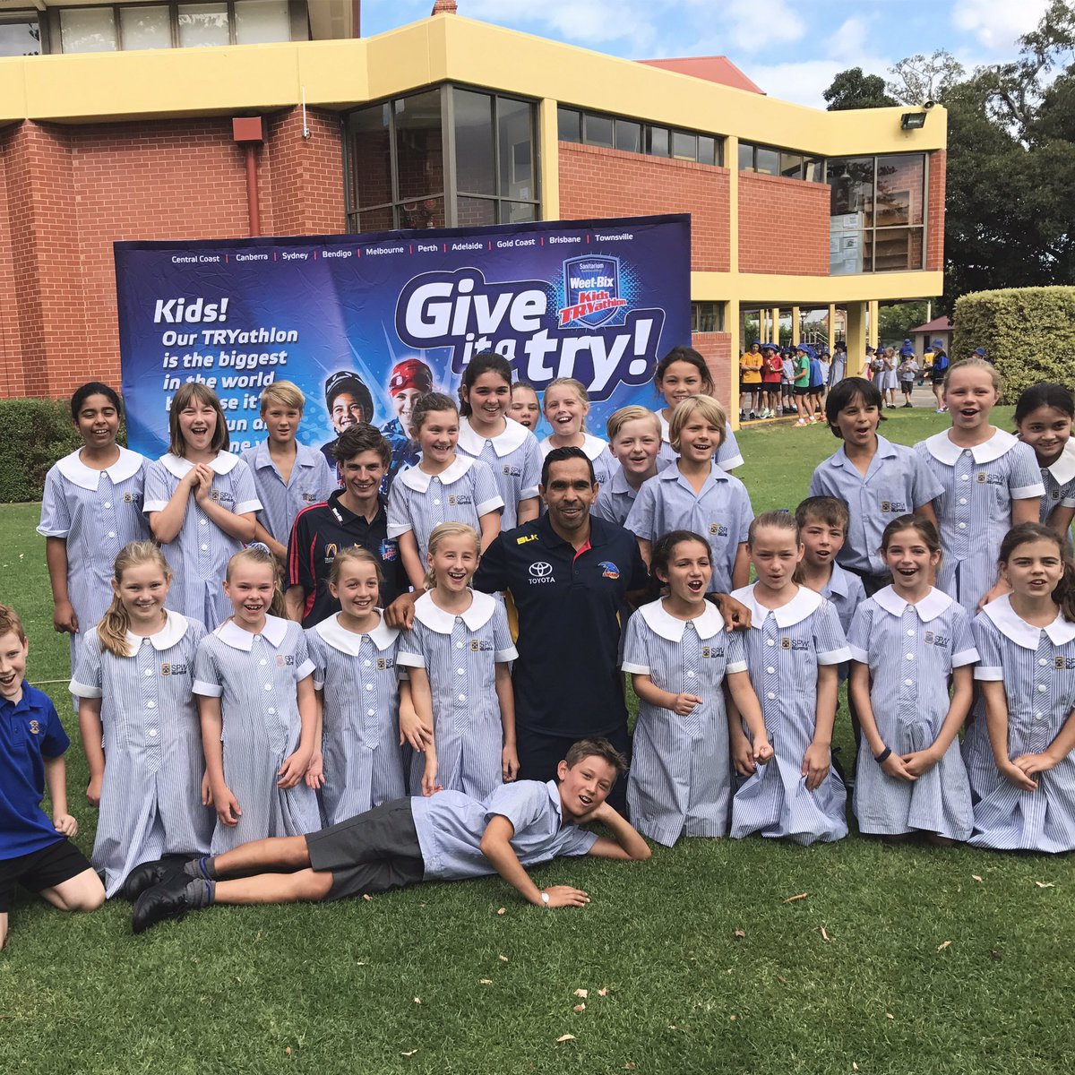 _Melzer's tweet image. Great morning launching the 2017 Adelaide @weetbixau Tryathlon with @eddiebthe3rd Can't wait for the race 23rd April