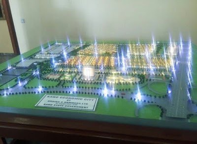 hutudole's tweet image. Za'a gina katafariyar kasuwa ta zamani a jihar kano ow.ly/mNhT3092Zip 
#cigaba #farinciki