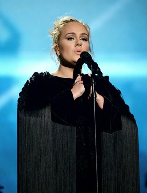 adeleblue28's tweet image. Rt to vote #britvidadele #brits @Adele ❤️❤️