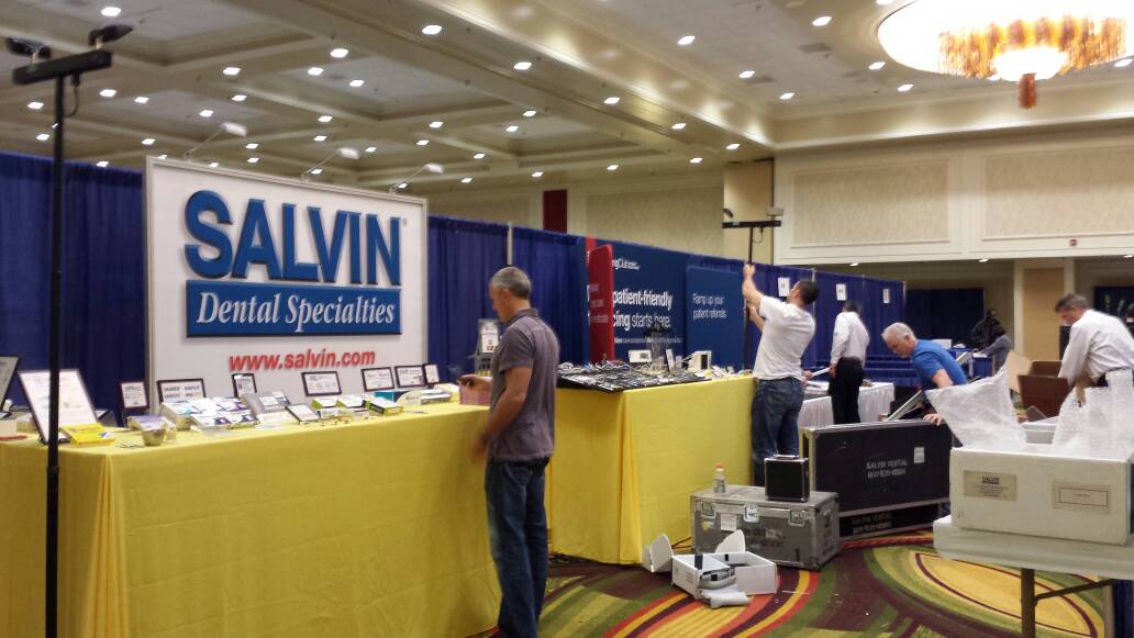 ICOIImplants's tweet photo. Exhibitors setting up in the Bissonet Room!
#ICOINO2017
#NOLA(@ New Orleans Marriott) https://t.co/ZytFdlzmKQ