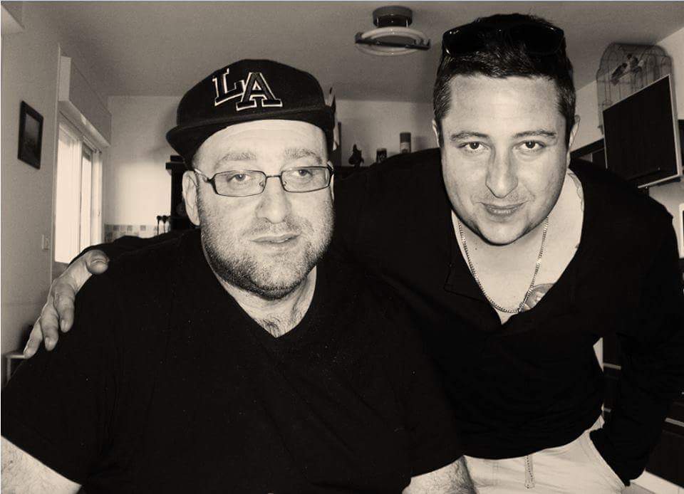 DavidRaspoutine's tweet image. With my friend falafel at home  #backgammongiant #topplayer #backgammon #gammon06