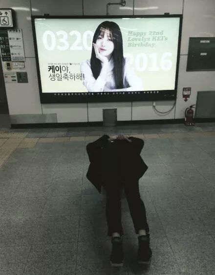 sniperWL11's tweet photo. ..... 망블리즈 팬들은 도대체 뭐 하는 걸까
그냥 그 가수에 그 팬이라고 해야 만족하려나 https://t.co/PKrSHYpQYM