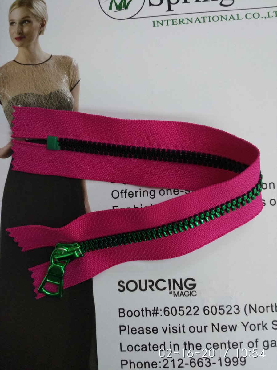 joe_yin8's tweet photo. 5# Nylon molded plastic zipper.#Dashing Zipper; #bags zipper; #Unique design. #backpackzipper; #handbag https://t.co/R0WR329LSD