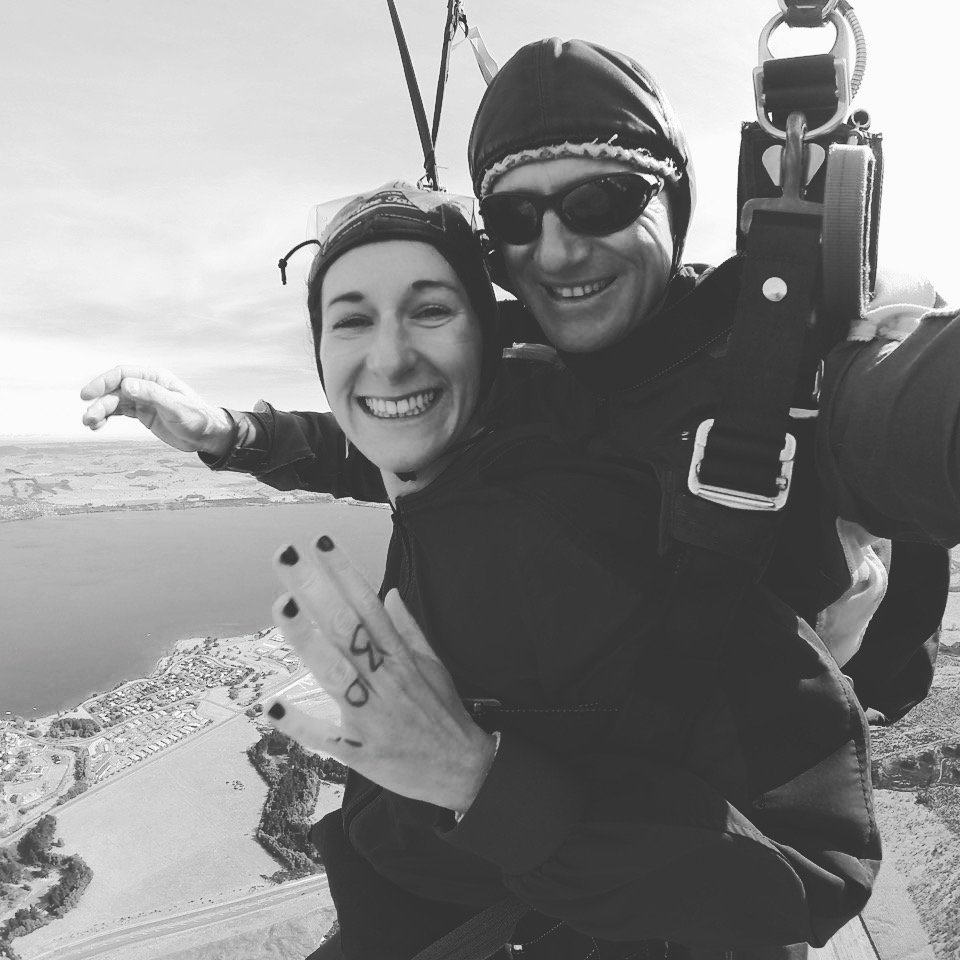 ChareyHowell's tweet photo. My incredible #Skydive experience in #LakeTaupo https://t.co/PD1oMG8fqJ https://t.co/5FpHBG6QKA
