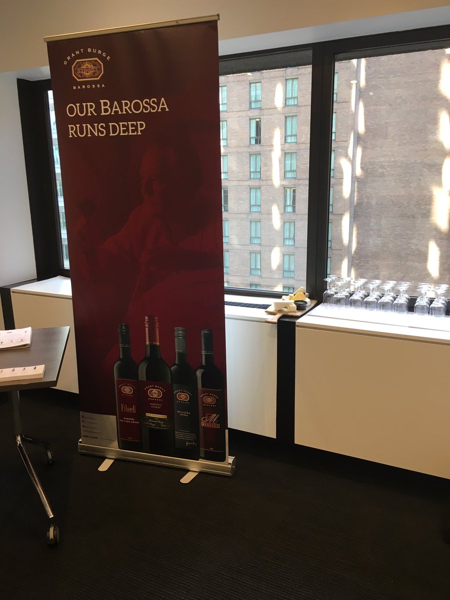 KimT_CP's tweet photo. #cpconnect so thrilled to be hosting an event for Our CFO clients with John Petty with @AccoladeWines https://t.co/RjnzKMVQZU